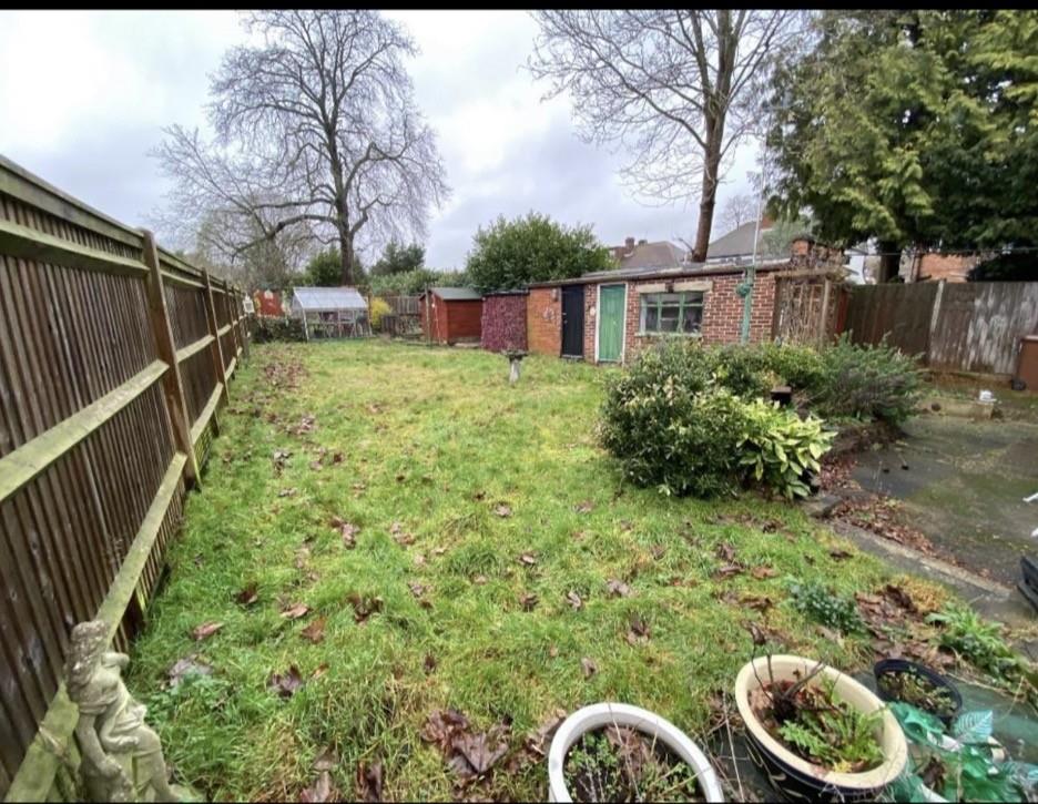 Fernbank Road, Ascot
